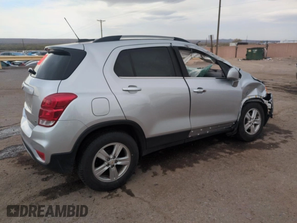 2019 Chevrolet Trax LT z VIN KL7CJLSBXKB869932, wystawiony jako Copart lot #50642715 z przebiegiem Nie podano mil oraz Szkoda całkowita • Salvage title. Historia ofert i sprzedaży dostępna na DreamBid. Obrazek 3.