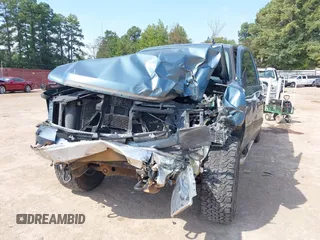 2008 GMC Sierra 1500 SLE1 z VIN 3GTEC13J18G119383, wystawiony jako IAAI lot #40235736 z przebiegiem Nie podano mil oraz . Historia ofert i sprzedaży dostępna na DreamBid. Obrazek 6.