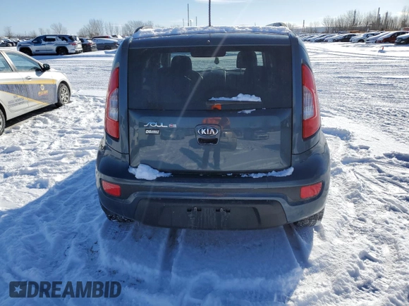 2013 Kia Soul + with VIN KNDJT2A62D7572551, listed as a Copart auction lot 44395045 with 71,026 mi miles and Salvage Title. Bid and sale history available at carsss.com. Image 6.