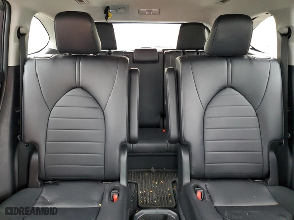 2024 Toyota Highlander LE with VIN 5TDKDRBH1RS536292, listed as a Copart auction lot 47497415 with 9,521 mi miles and Salvage Title. Bid and sale history available at carsss.com. Image 10.