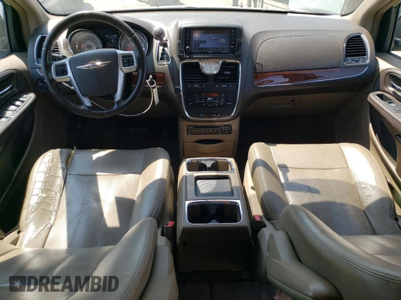 2011 Chrysler Town & Country Touring L with VIN 2A4RR8DG5BR615407, listed as a Copart auction lot 68520234 with 184,453 mi miles and Non Repairable. Bid and sale history available at DreamBid. Image 8.