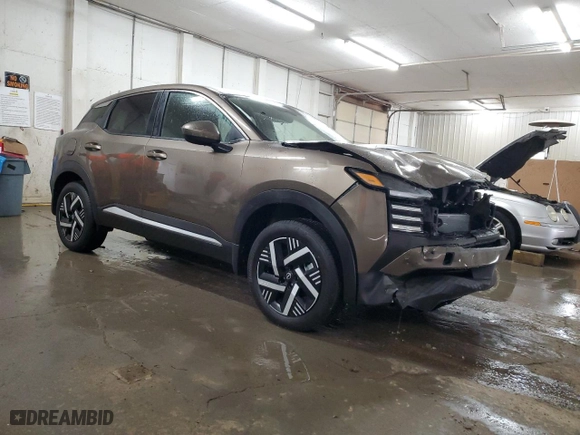 2025 Nissan Kicks SV with VIN 3N8AP6CA9SL307376, listed as a Copart auction lot 82116004 with 60 mi miles and Salvage Title. Bid and sale history available at carsss.com. Image 4.