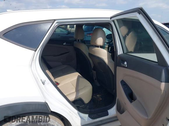 2019 Hyundai Tucson Sport with VIN KM8J33AL1KU861698, listed as a IAAI auction lot 42129173 with 100,160 mi miles. Bid and sale history available at carsss.com. Image 8.