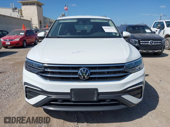 2024 Volkswagen Tiguan SE с VIN 3VV2B7AX9RM123637, выставлен на аукционе IAAI как лот 42446754 с пробегом 20 573 миль миль и . История ставок и продаж доступна на DreamBid. Изображение 6.