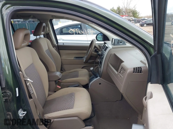 2007 Jeep Compass Sport with VIN 1J8FF47W17D585046, listed as a IAAI auction lot 41866995 with 148,196 mi miles. Bid and sale history available at carsss.com. Image 5.