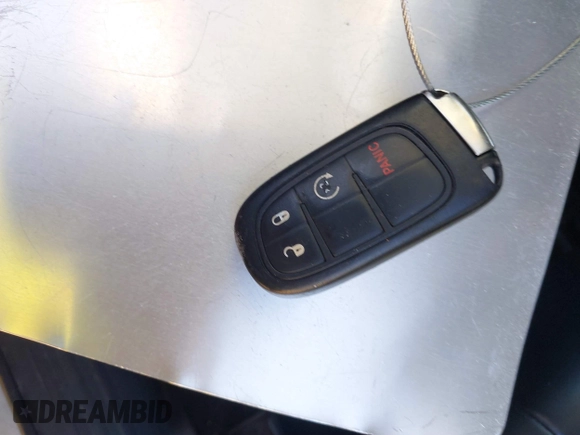 2019 Jeep Cherokee Latitude Plus с VIN 1C4PJMLX1KD126391, выставлен на аукционе IAAI как лот 41718079 с пробегом 119 141 миль миль и . История ставок и продаж доступна на DreamBid. Изображение 11.