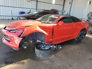 2017 Chevrolet Camaro 1LT z VIN 1G1FB3DS9H0132891, wystawiony jako Copart lot #56673575 z przebiegiem 83 137 mil mil oraz Czysty tytuł • Clean title. Historia ofert i sprzedaży dostępna na DreamBid. Obrazek 1.