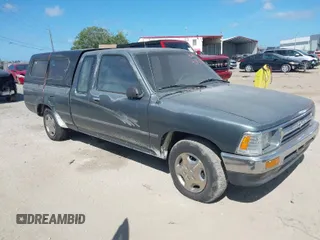 1993 Toyota Pickup DLX with VIN JT4RN93P3P5069851, listed as a IAAI auction lot 41950116 with 209,937 mi miles and . Bid and sale history available at DreamBid. Image 1.