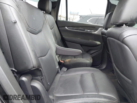 2021 Cadillac XT6 Premium Luxury z VIN 1GYKPDRS9MZ120150, wystawiony jako IAAI lot #41715368 z przebiegiem 47 835 mil mil oraz . Historia ofert i sprzedaży dostępna na DreamBid. Obrazek 8.