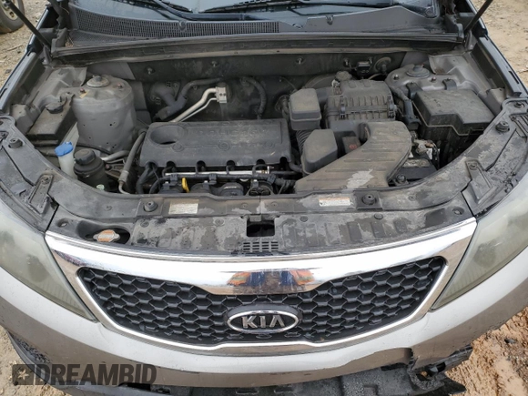 2011 Kia Sorento LX with VIN 5XYKTCA16BG121055, listed as a Copart auction lot 42172485 with 172,717 mi miles and Salvage Title. Bid and sale history available at carsss.com. Image 12.