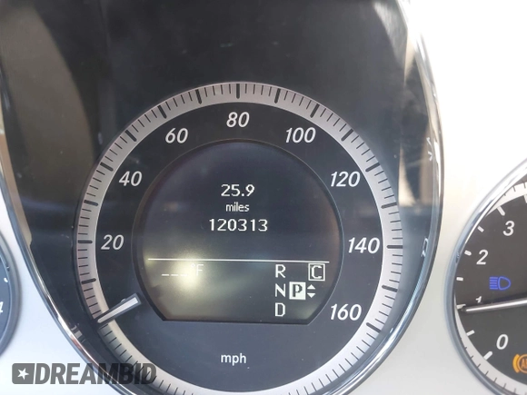 2010 Mercedes-Benz E 550 Luxury with VIN WDDHF7CBXAA197283, listed as a IAAI auction lot 41981257 with 120,313 mi miles and . Bid and sale history available at DreamBid. Image 7.