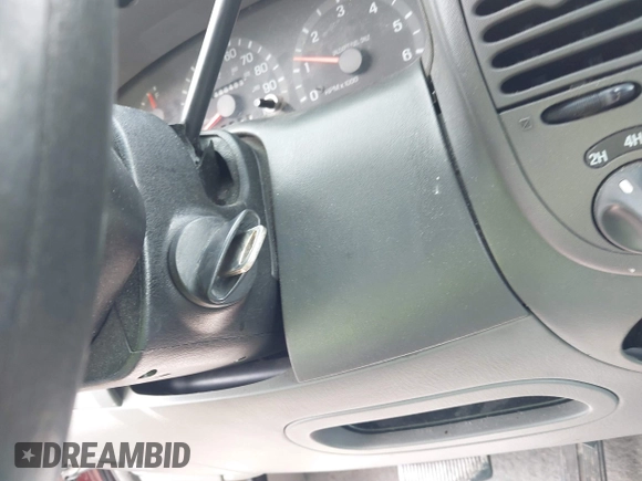 1997 Ford F-150 with VIN 1FTDF18W3VNA43627, listed as a IAAI auction lot 42132799 with 180,493 mi miles and . Bid and sale history available at DreamBid. Image 11.