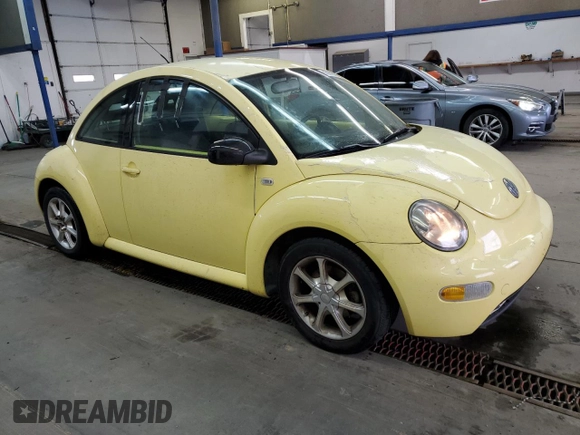 2001 Volkswagen Beetle GLS z VIN 3VWCS21C41M417502, wystawiony jako Copart lot #43071515 z przebiegiem 169 634 mil mil oraz Szkoda całkowita • Salvage title. Historia ofert i sprzedaży dostępna na DreamBid. Obrazek 4.
