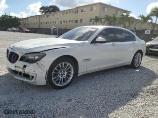 2013 BMW 7 Series 740Li with VIN WBAYE4C5XDD137591, listed as a Copart auction lot 44581175 with 138,173 mi miles and Salvage Title. Bid and sale history available at carsss.com. Image 1.