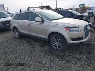2007 Audi Q7 Premium with VIN WA1BV74L57D067858, listed as a IAAI auction lot 41478606 with 102,764 mi miles. Bid and sale history available at carsss.com. Image 1.