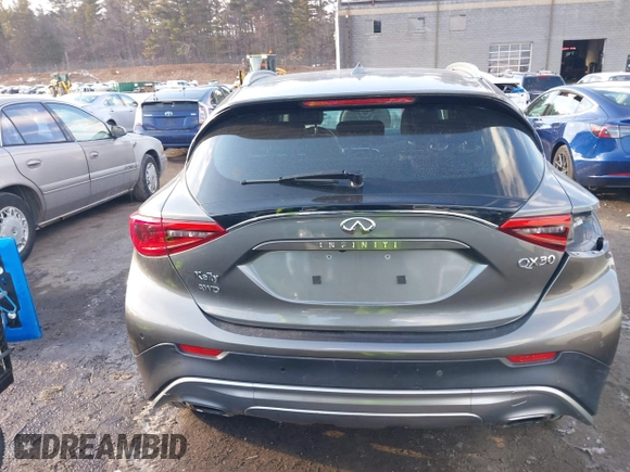 2019 Infiniti QX30 Luxe z VIN SJKCH5CR0KA008896, wystawiony jako IAAI lot #41306903 z przebiegiem 37 459 mil mil oraz . Historia ofert i sprzedaży dostępna na DreamBid. Obrazek 17.