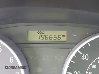 2008 Hyundai Accent GS z VIN KMHCM36C98U066163, wystawiony jako IAAI lot #42410152 z przebiegiem 196 656 mil mil oraz . Historia ofert i sprzedaży dostępna na DreamBid. Obrazek 7.