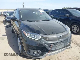 2021 Honda HR-V EX with VIN 3CZRU6H56MM751924, listed as a IAAI auction lot 41817524 with 266,995 mi miles. Bid and sale history available at carsss.com. Image 1.