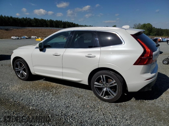 2020 Volvo XC60 Momentum z VIN YV4A22RK2L1589126, wystawiony jako Copart lot #51735925 z przebiegiem 42 212 mil mil oraz Szkoda całkowita • Salvage title. Historia ofert i sprzedaży dostępna na DreamBid. Obrazek 2.
