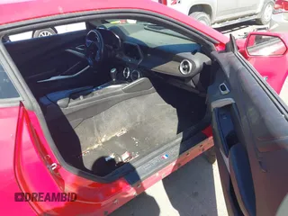 2016 Chevrolet Camaro 2SS z VIN 1G1FH1R71G0118652, wystawiony jako IAAI lot #42087638 z przebiegiem Nie podano mil oraz . Historia ofert i sprzedaży dostępna na DreamBid. Obrazek 5.