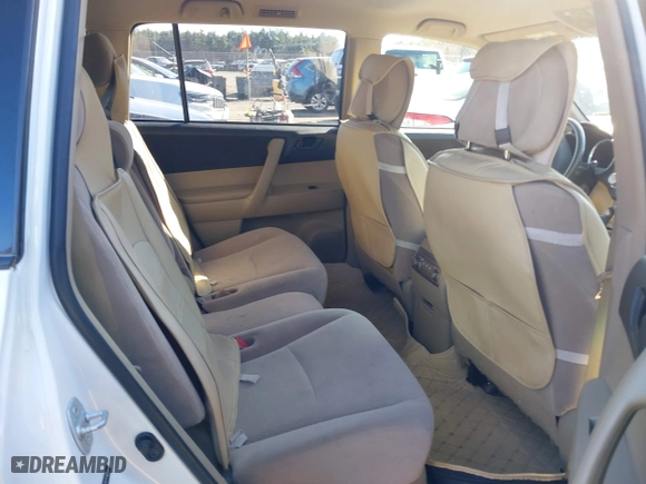 2010 Toyota Highlander with VIN JTEBK3EH9A2159149, listed as a IAAI auction lot 42063660 with 179,933 mi miles. Bid and sale history available at carsss.com. Image 8.