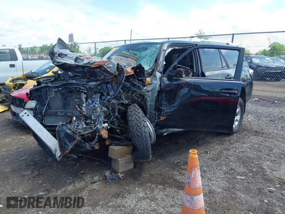 2017 Toyota 4Runner SR5 with VIN JTEBU5JR5H5468940, listed as a IAAI auction lot 42065776 with Not provided miles and . Bid and sale history available at DreamBid. Image 2.