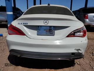 2017 Mercedes-Benz CLA 250 z VIN WDDSJ4EB8HN424635, wystawiony jako Copart lot #52174325 z przebiegiem 90 235 mil mil oraz Szkody całkowita. Historia ofert i sprzedaży dostępna na DreamBid. Obrazek 6.