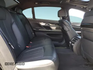 2020 BMW 7 Series 740i z VIN WBA7T2C02LGF96611, wystawiony jako Copart lot #61451935 z przebiegiem 61 185 mil mil oraz Szkoda całkowita • Salvage title. Historia ofert i sprzedaży dostępna na DreamBid. Obrazek 10.