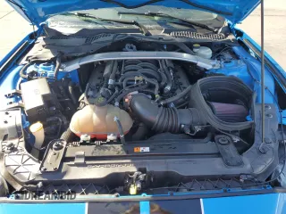 2017 Ford Mustang Shelby GT350 z VIN 1FA6P8JZ5H5522211, wystawiony jako Copart lot #72818134 z przebiegiem Nie podano mil oraz Szkoda całkowita • Salvage title. Historia ofert i sprzedaży dostępna na DreamBid. Obrazek 12.