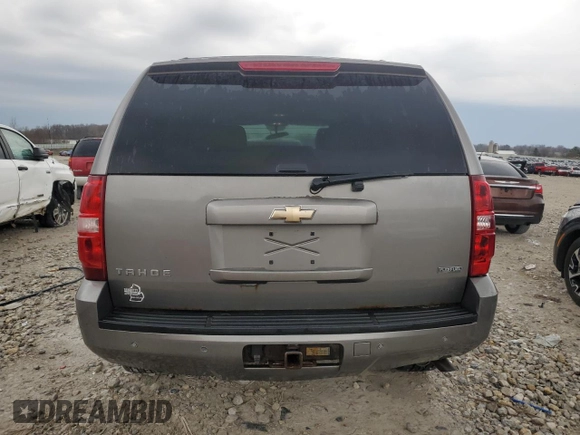 2008 Chevrolet Tahoe LTZ with VIN 1GNFK130X8J181353, listed as a Copart auction lot 53565155 with 254,735 mi miles and Clean title. Bid and sale history available at DreamBid. Image 6.