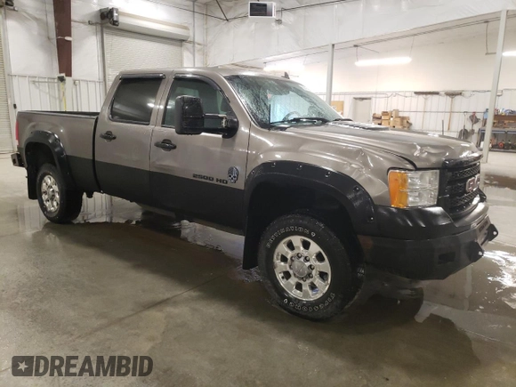 2012 GMC Sierra 2500HD SLT с VIN 1GT121EGXCF156087, выставлен на аукционе Copart как лот 56414505 с пробегом 140 909 миль миль и Списание • Salvage title. История ставок и продаж доступна на DreamBid. Изображение 4.
