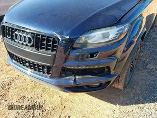 2014 Audi Q7 3.0T S line Prestige with VIN WA1DGAFEXED018456, listed as a IAAI auction lot 41705494 with 114,760 mi miles. Bid and sale history available at carsss.com. Image 6.