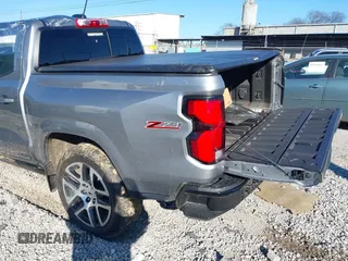 2024 Chevrolet Colorado 4WD Z71 with VIN 1GCPTDEK5R1109553, listed as a IAAI auction lot 41171700 with 1 mi miles. Bid and sale history available at carsss.com. Image 3.
