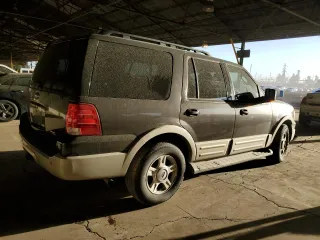 2006 Ford Expedition Eddie Bauer with VIN 1FMFU18526LA76553, listed as a Copart auction lot 47435985 with 199,952 mi miles and Salvage Title. Bid and sale history available at carsss.com. Image 3.