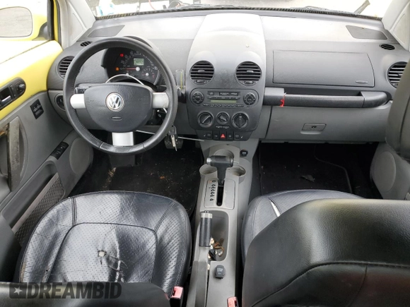 2001 Volkswagen Beetle GLX z VIN 3VWDD21C91M439090, wystawiony jako Copart lot #57915605 z przebiegiem 102 314 mil mil oraz Nie do naprawy • Non repairable. Historia ofert i sprzedaży dostępna na DreamBid. Obrazek 8.