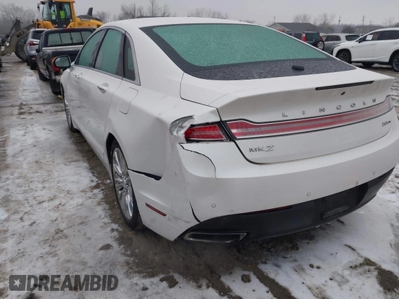 2016 Lincoln MKZ with VIN 3LN6L2G9XGR611001, listed as a IAAI auction lot 41556560 with 95,490 mi miles and . Bid and sale history available at DreamBid. Image 6.