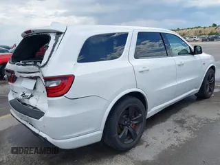 2018 Dodge Durango SRT z VIN 1C4SDJGJ3JC157474, wystawiony jako IAAI lot #42451967 z przebiegiem 150 667 mil mil oraz . Historia ofert i sprzedaży dostępna na DreamBid. Obrazek 4.
