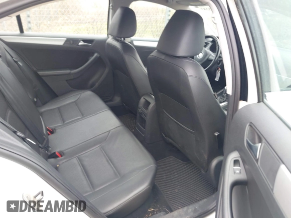 2013 Volkswagen Jetta Sedan SE w/Convenience/Sunroof with VIN 3VWDX7AJ4DM295360, listed as a IAAI auction lot 41945387 with 93,465 mi miles. Bid and sale history available at carsss.com. Image 8.