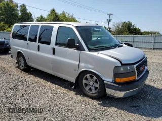 2012 GMC Savana 1LT with VIN 1GKS8CF48C1160952, listed as a Copart auction lot 69704564 with 89,133 mi miles and Salvage Title. Bid and sale history available at carsss.com. Image 4.