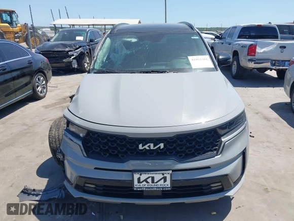 2022 Kia Sorento SX z VIN 5XYRK4LFXNG120480, wystawiony jako IAAI lot #41992301 z przebiegiem 33 551 mil mil oraz . Historia ofert i sprzedaży dostępna na DreamBid. Obrazek 12.