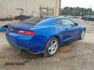 2017 Chevrolet Camaro 1LT z VIN 1G1FB1RX1H0144817, wystawiony jako IAAI lot #41609587 z przebiegiem 44 477 mil mil oraz . Historia ofert i sprzedaży dostępna na DreamBid. Obrazek 4.