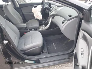 2013 Hyundai Elantra GLS z VIN 5NPDH4AE0DH330631, wystawiony jako IAAI lot #42263667 z przebiegiem 61 295 mil mil oraz . Historia ofert i sprzedaży dostępna na DreamBid. Obrazek 5.