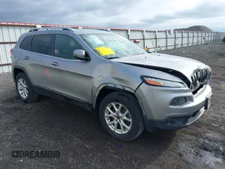 2014 Jeep Cherokee Altitude with VIN 1C4PJMCB2EW172275, listed as a IAAI auction lot 41923246 with 197,274 mi miles and . Bid and sale history available at DreamBid. Image 1.