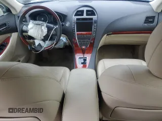 2012 Lexus ES 330 z VIN JTHBK1EG9C2481629, wystawiony jako Copart lot #57839495 z przebiegiem 60 339 mil mil oraz Czysty tytuł • Clean title. Historia ofert i sprzedaży dostępna na DreamBid. Obrazek 8.