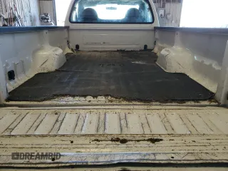 2005 Ford F-250 XL z VIN 1FTNF20545EB79620, wystawiony jako Copart lot #84940344 z przebiegiem 209 677 mil mil oraz Szkoda całkowita • Salvage title. Historia ofert i sprzedaży dostępna na DreamBid. Obrazek 10.