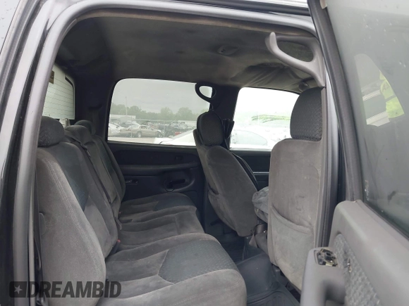 2004 Chevrolet Avalanche with VIN 3GNEC12T44G338651, listed as a IAAI auction lot 42148146 with 213,184 mi miles and . Bid and sale history available at DreamBid. Image 8.