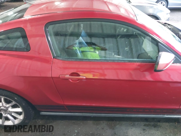 2010 Ford Mustang V6 with VIN 1ZVBP8AN8A5129893, listed as a IAAI auction lot 42189032 with 162,686 mi miles and . Bid and sale history available at DreamBid. Image 13.