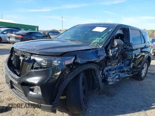 2022 Ford Police Interceptor Utility z VIN 1FM5K8AB8NGC43077, wystawiony jako IAAI lot #41484524 z przebiegiem 26 270 mil mil oraz . Historia ofert i sprzedaży dostępna na DreamBid. Obrazek 23.