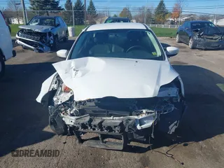 2014 Ford Focus SE with VIN 1FADP3K24EL411720, listed as a IAAI auction lot 40816752 with 102,089 mi miles. Bid and sale history available at carsss.com. Image 12.