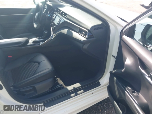 2019 Toyota Camry LE z VIN 4T1B11HK8KU708943, wystawiony jako IAAI lot #42221233 z przebiegiem 173 813 mil mil oraz . Historia ofert i sprzedaży dostępna na DreamBid. Obrazek 5.